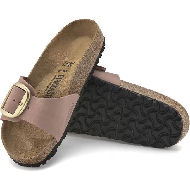 Upper and sole of Birkenstock Women&