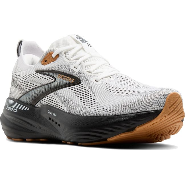 Front angled view of Men&