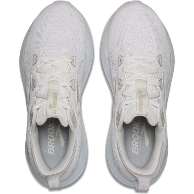 Top down view of Brooks Women&