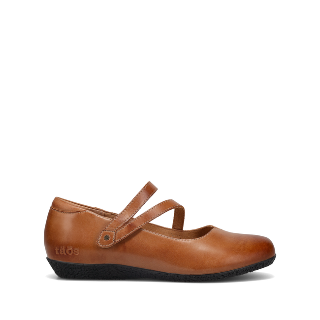 Lateral profile of the Taos Banter Mary Jane in caramel leather