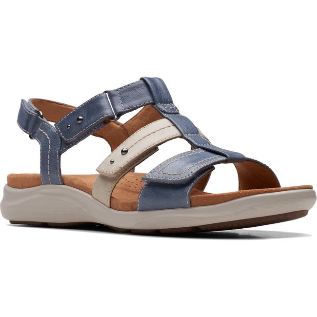 Front angled view of Women&