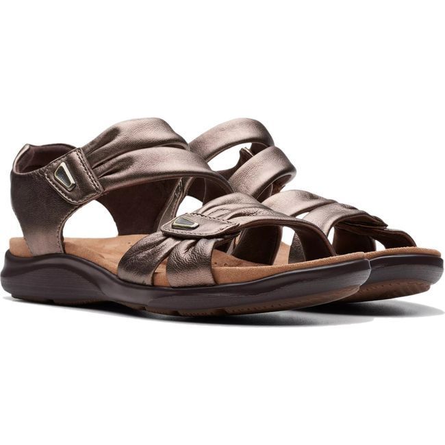 Clarks Women's Kitly Ave Sandal Bronze Leather 26177303