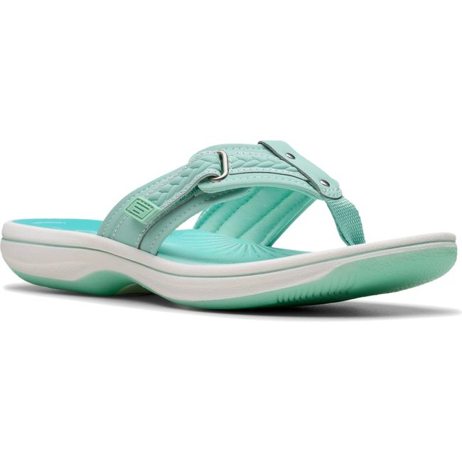 Front angled view of Women&