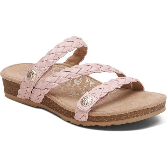 Front angled view of Women&