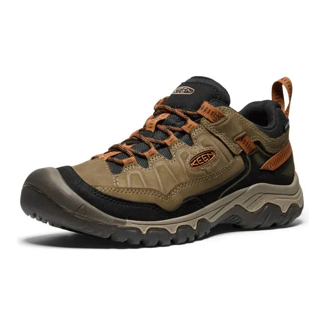 Front angled view of Men's Keen Targhee IV Waterproof Hiking Shoe in Roasted Pecan tan