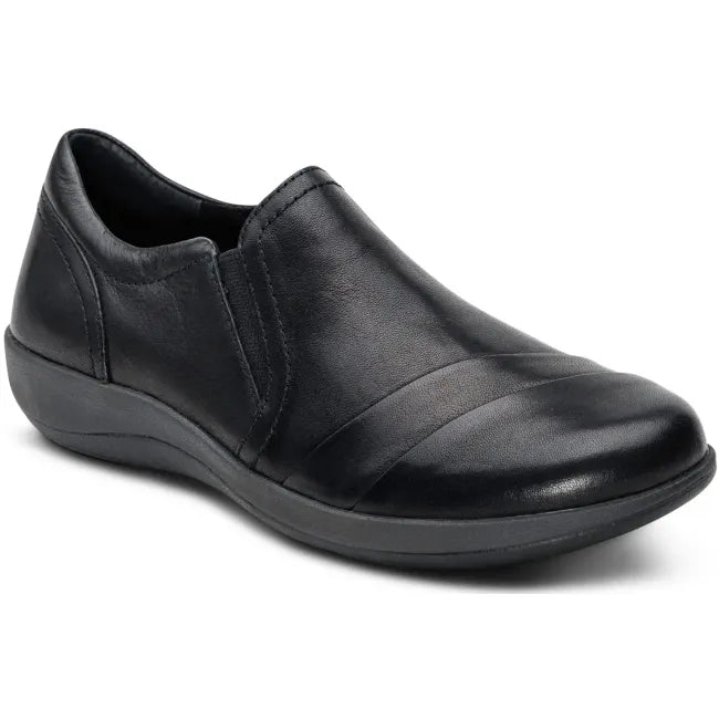 Front angled view of Aetrex Women&