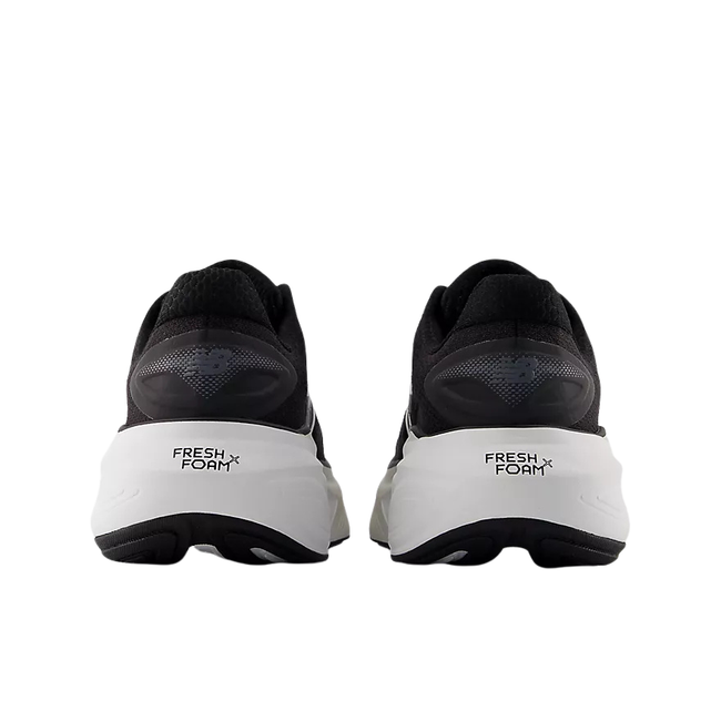Heels of New Balance Women&