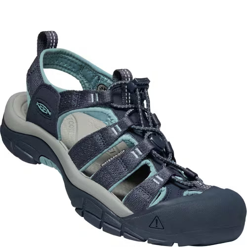 Angled view of Keen Women&