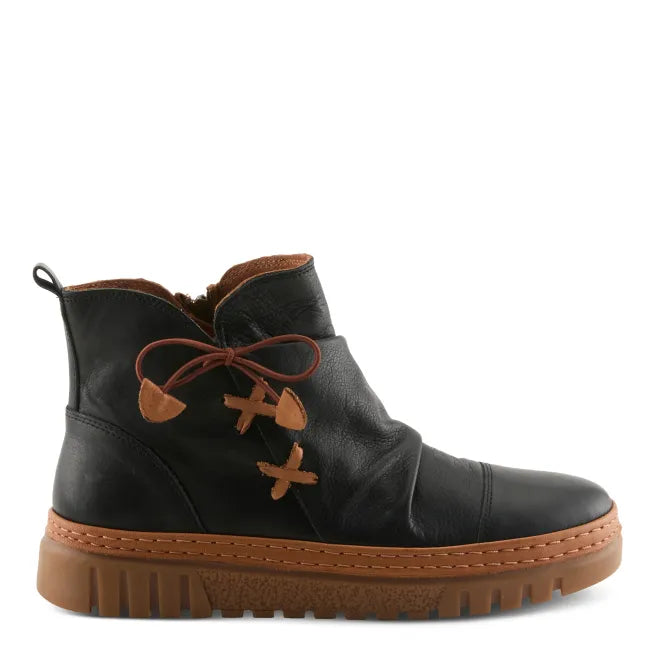Lateral side of black leather Spring Step Women's Vandis Boot