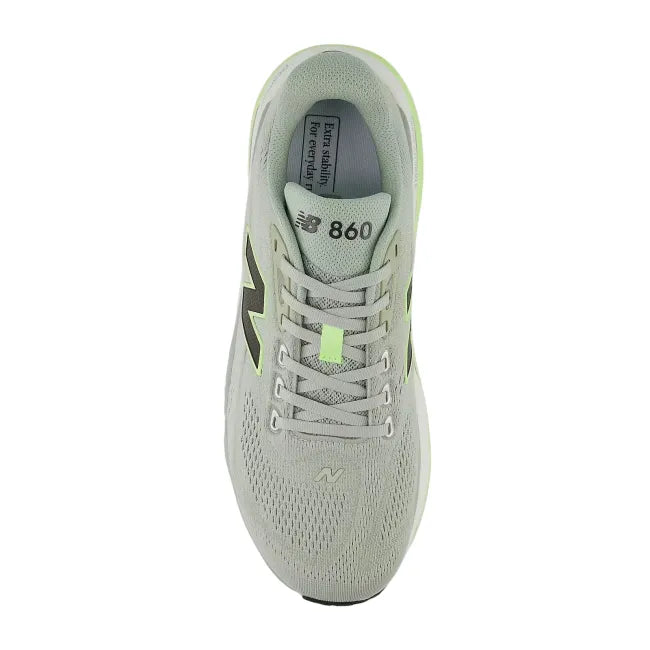 Top-down view of New Balance 860 V15 men&