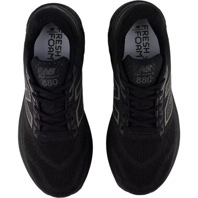 Top down view of New Balance Men&