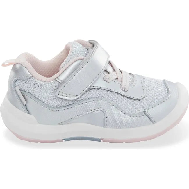 Lateral side of Little Kids' Stride Rite Kids' Winslow 2.0 Sneaker in Silver with velcro