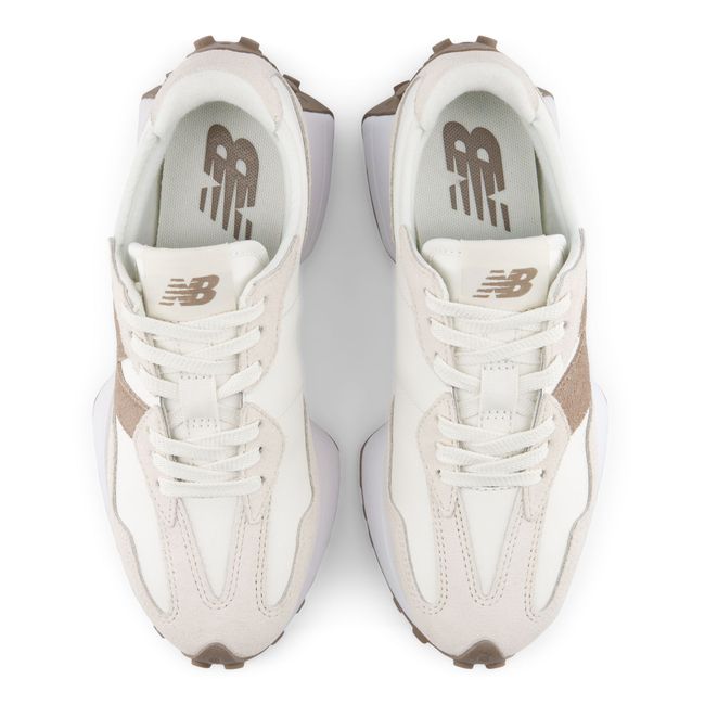 Top-down view of New Balance Women&
