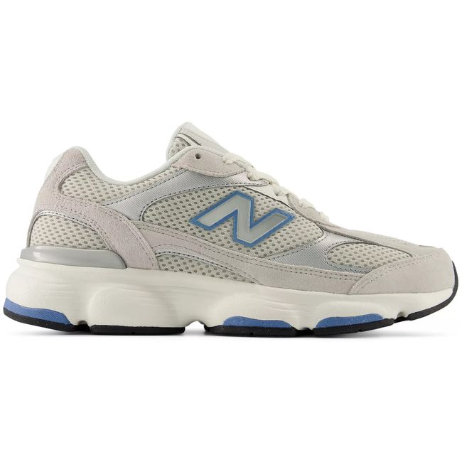 New Balance 603 in pale grey and cream with dusty blue accents, lateral view