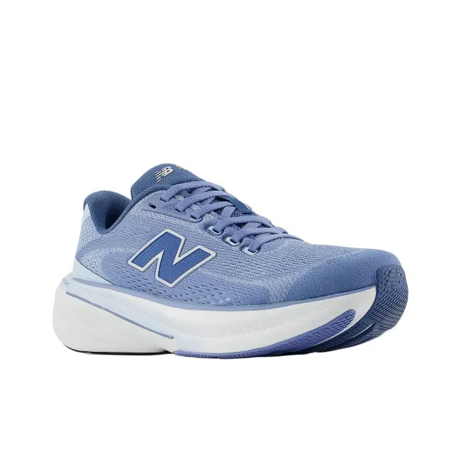 Side profile of New Balance 860 V15 women's stability running shoe in fairweather blue showing rocker profile and midsole height