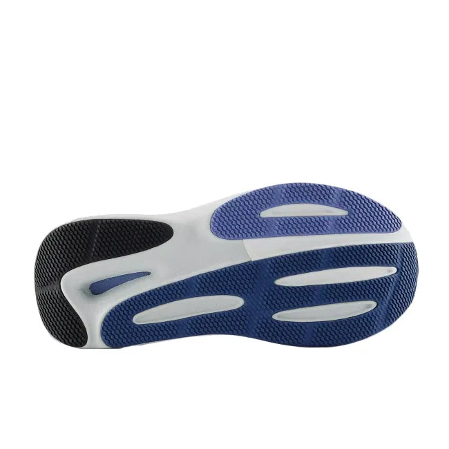 New Balance 860 V15 outsole in white showing blue traction pattern and Fresh Foam X cushioning base