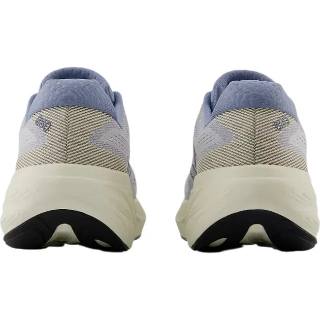 Heels of New Balance Women&